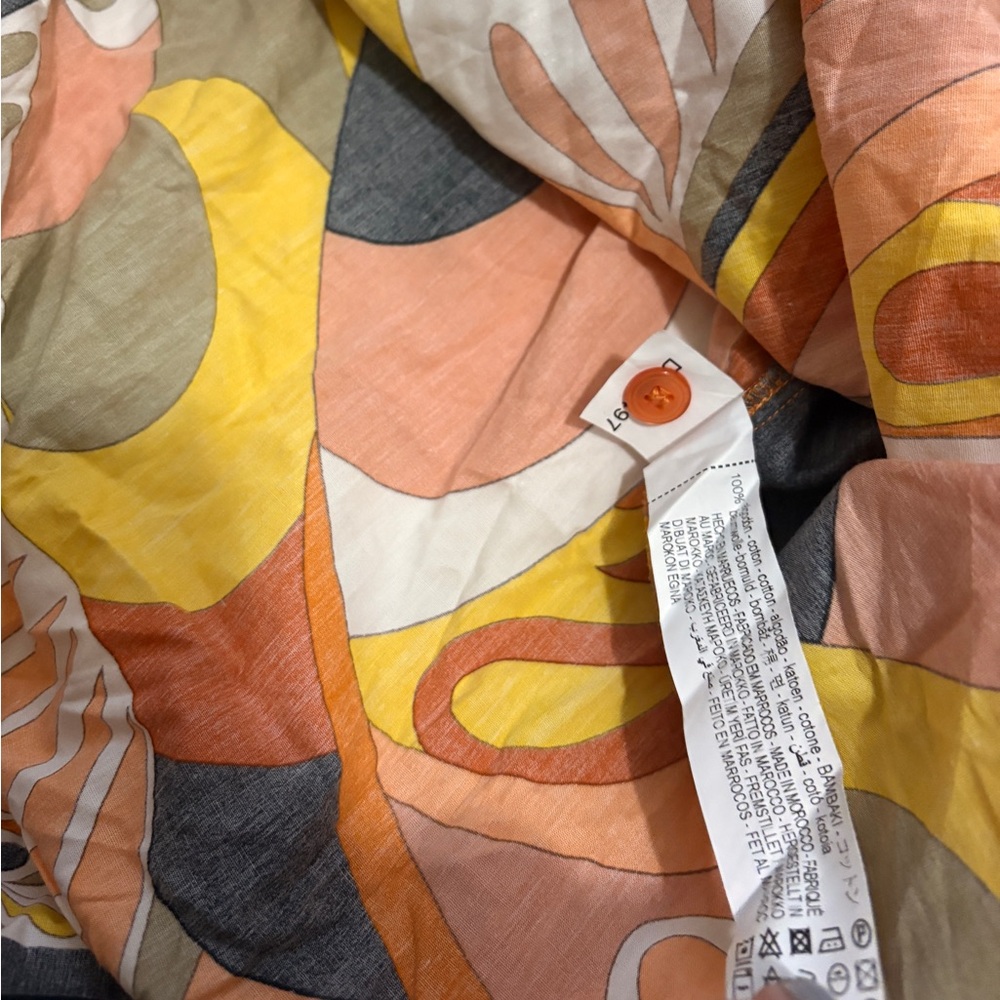 Not for sale ZARA Shirt Abstract Retro Print Button Down Shirt (item #A16) - Picture 13 of 13